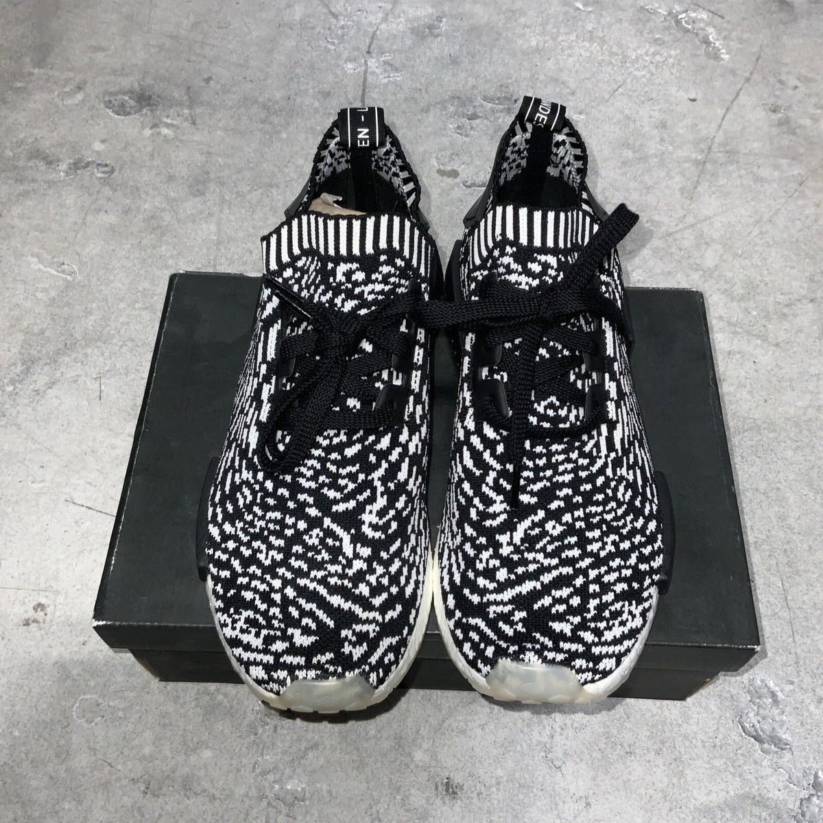 Adidas NMD R1 PK Primeknit Sashiko Zebra- Size 9/BRAND NEW