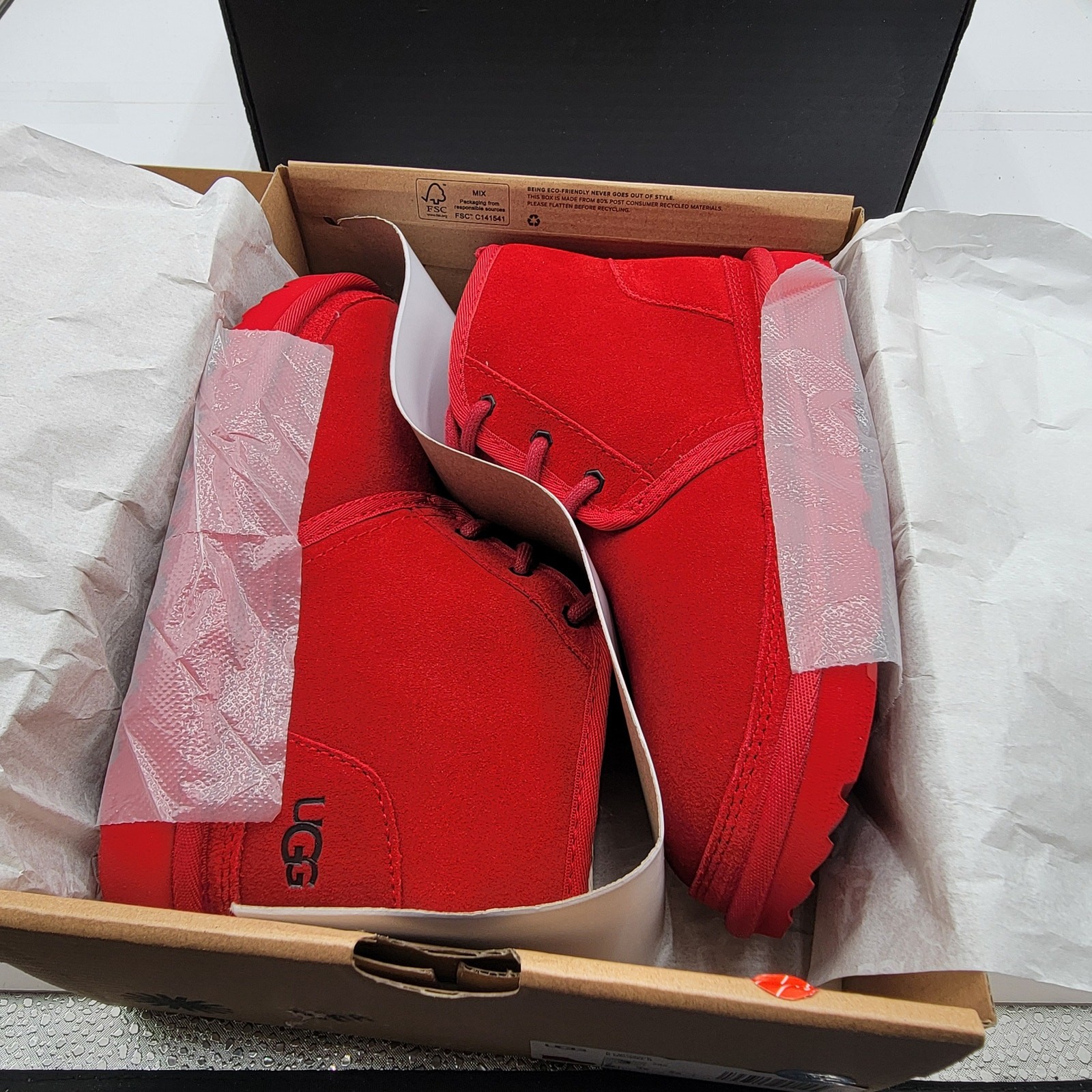 Uggs Neumel II Boot Kids 'Samba Red' - Size 3 - New in Box image 10