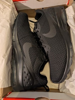 12 Men's Nike Air Max Motion LW Triple Black Sneaker