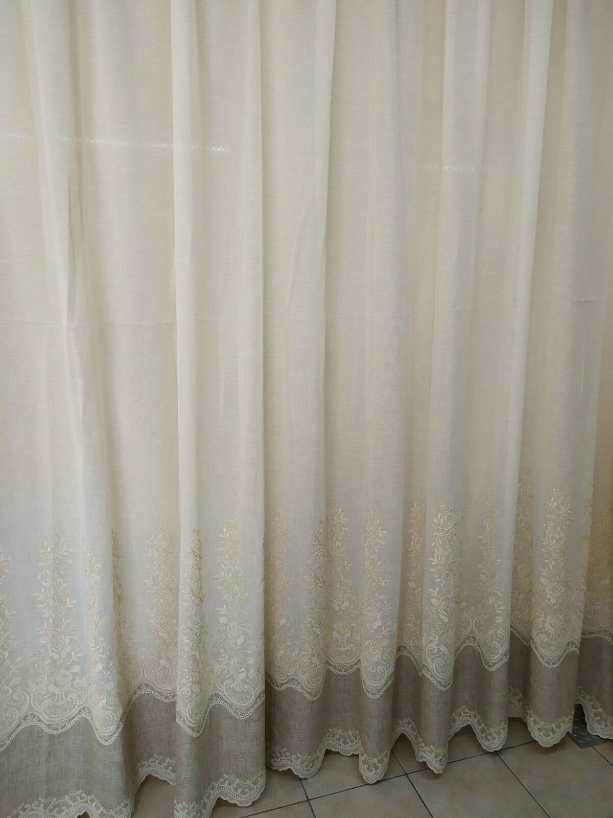 Foto 5 di 9