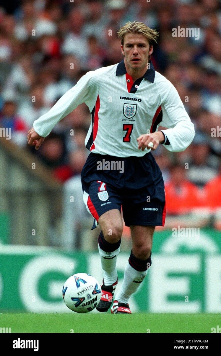 1998 England David Beckham #7 Soccer Jersey Short Sleeve Size M-L