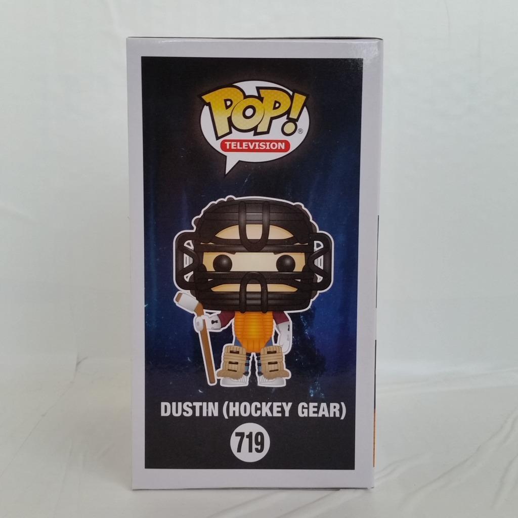 stranger things dustin hockey