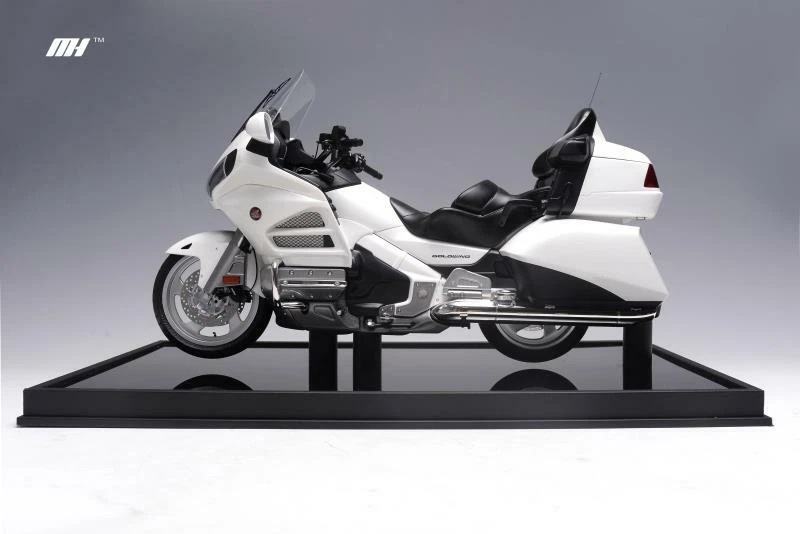 1/6 Motorhelix Honda Goldwing GL 1800 IN Bianco Pressofuso Tutti Apertura Parti - Immagine 3 di 4