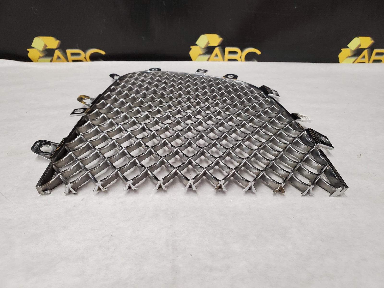 2007 Bentley Flying Spur Radiator Grille Chrome (3W0.853.683) BENTLEY 07 OEM