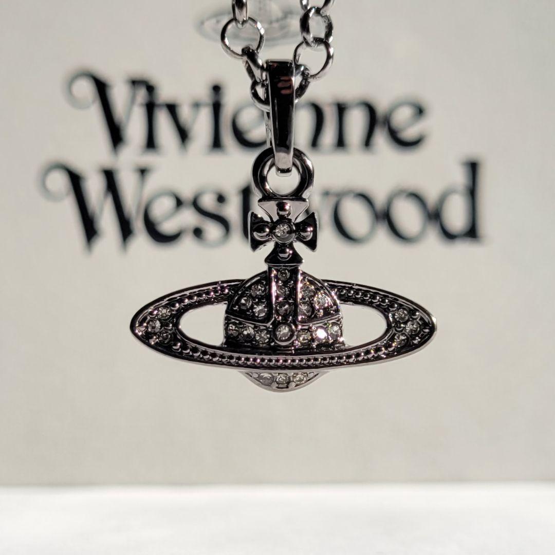 Vivienne Westwood Mini Bas Relief Orb Necklace Chain Vivienne Westwood Mini Bas Relief Orb Necklace Chain