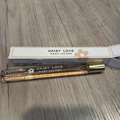MARC JACOBS DAISY LOVE EAU SO SWEET EAU DE TOILETTE SPRAY 0.33 OZ BOXED