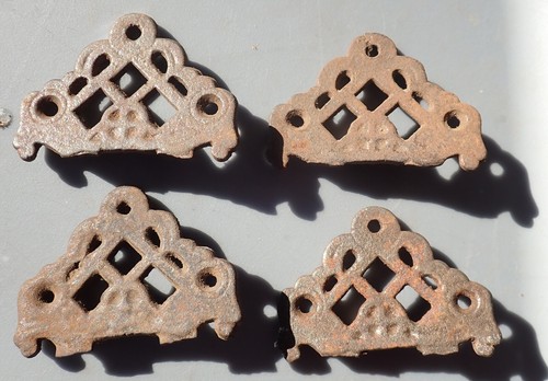 Lot of 4 Matching VINTAGE Cast Iron DECORATIVE Corner TIRM Embellishments
