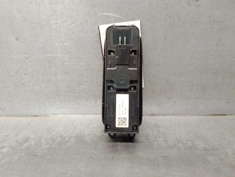 31272009 comando alzacristalli anteriore sinistro per VOLVO S60 II (134) 5378676 - Immagine 2 di 3