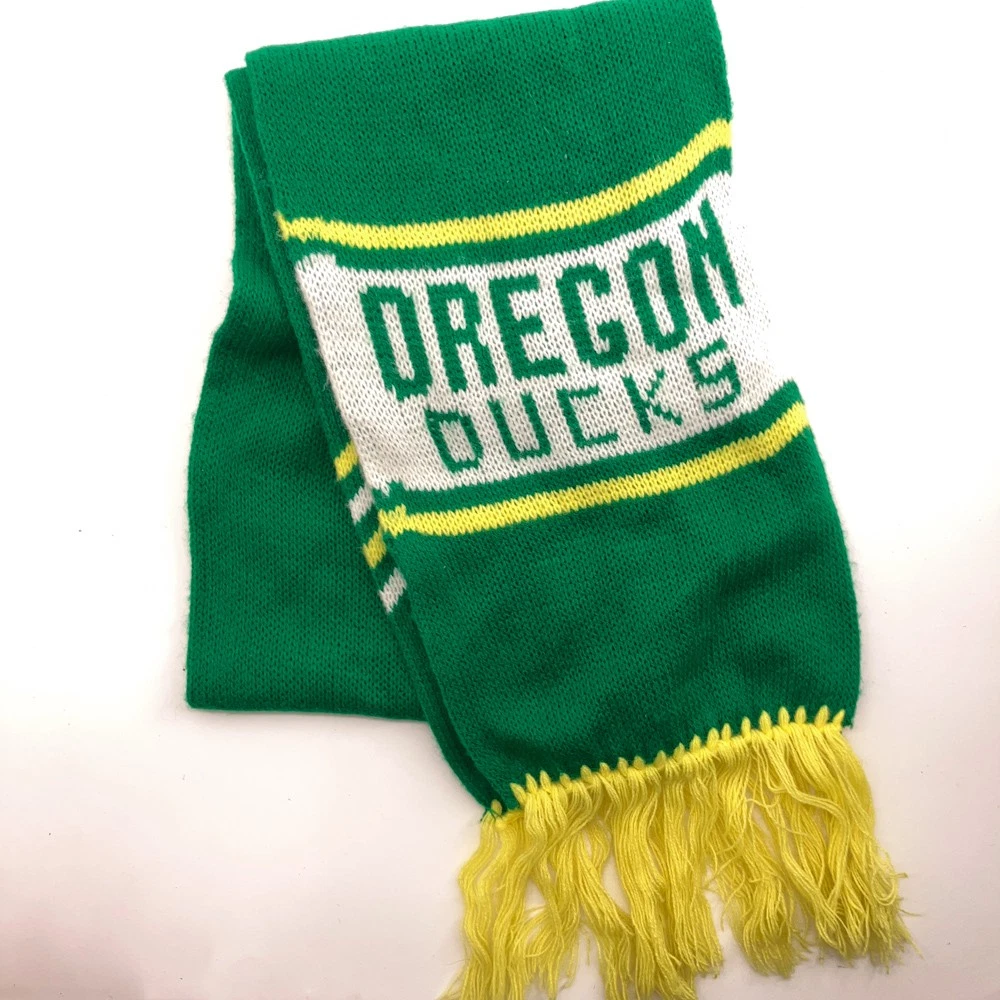 Retro Oregon Duck Green White Yellow Frill Winter Scarf