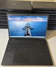 Dell Latitude 3520 15.6" HD Laptop Intel Core i5-1135G7 2.40GH 16GB 256GB Win11P