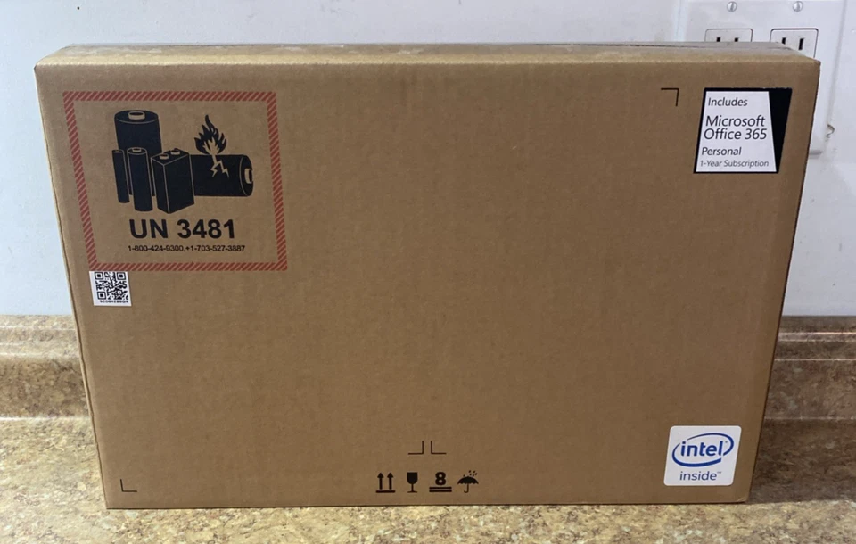 HP Stream 14-cb010ds (32GB, Celeron N3060, 4GB, Blue) Brand New Windows 10 - Image 2 of 4