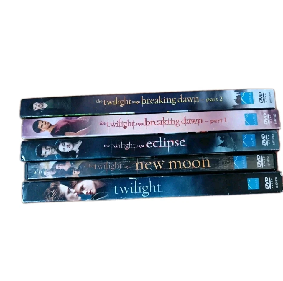 (5) Movies Complete Twilight, New Moon, Eclipse Breaking Dawn Parts 1 & 2 DVDs Foto 2 de 4