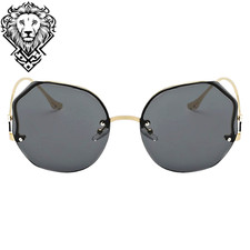 Womens Irregular Sunglasses Gradient Luxury Metal Frame Fashion Eyewear