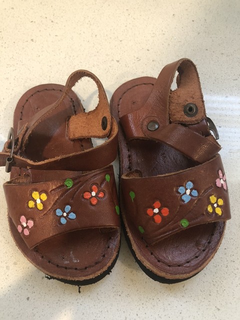 baby girl sandals size 4