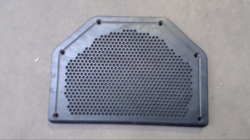Abdeckung Gitter Subwoofer Bassbox 6925337 BMW 330xd DPF Touring Bj 2008 E90 /