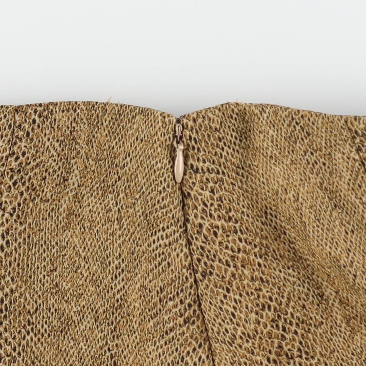 Vintage Liz Claiborne snakeskin/python print trap… - image 4