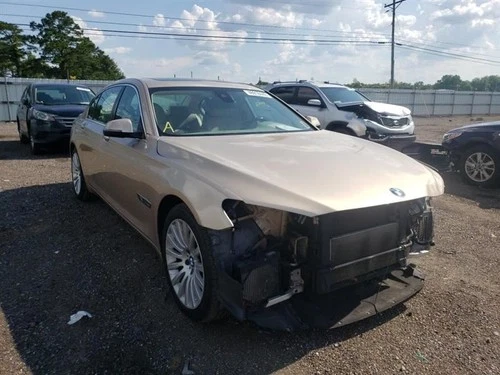 Passenger Side View Mirror Power Heated With Camera Fits 13-15 BMW 740i 682538