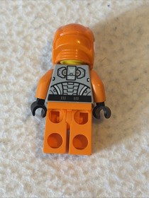 LEGO Space Galaxy Squad: 70701 Swarm Interceptor & 30230 Mini Mech