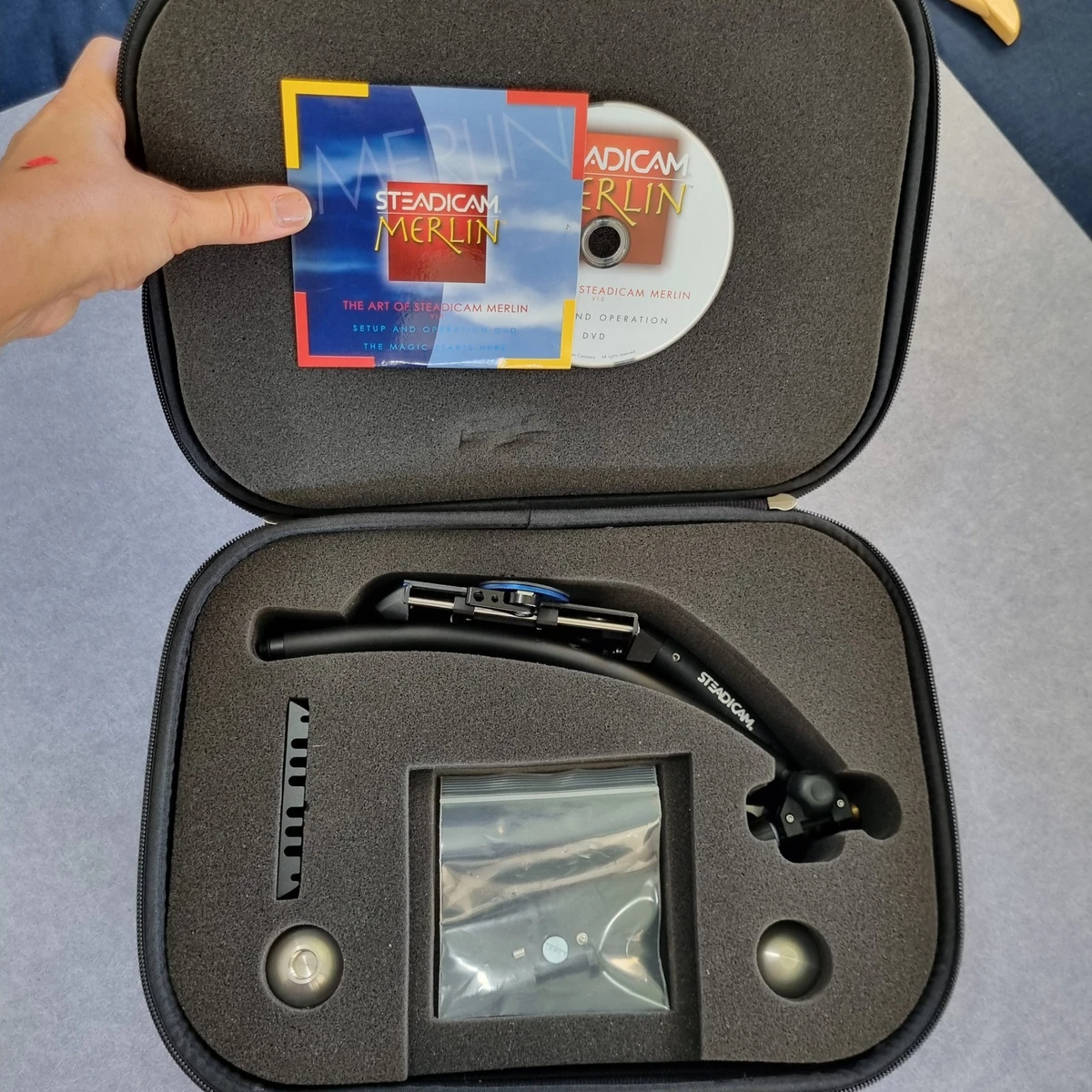 Preços baixos em 2 Steadicam Merlin estabilizador de câmera | eBay