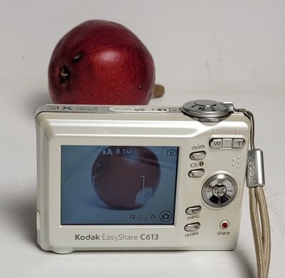 Kodak EasyShare C613 6.2MP Digital Camera tested CD-ROM,SD card