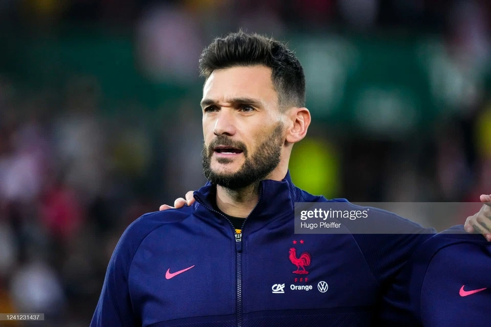 Lot de Mini Patch Survêtement Equipe de France Flocage Sponsor Mbappe Benzema - Photo 3/3