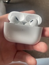 Apple AirPods 2nd Generation White Charging Case New With Box