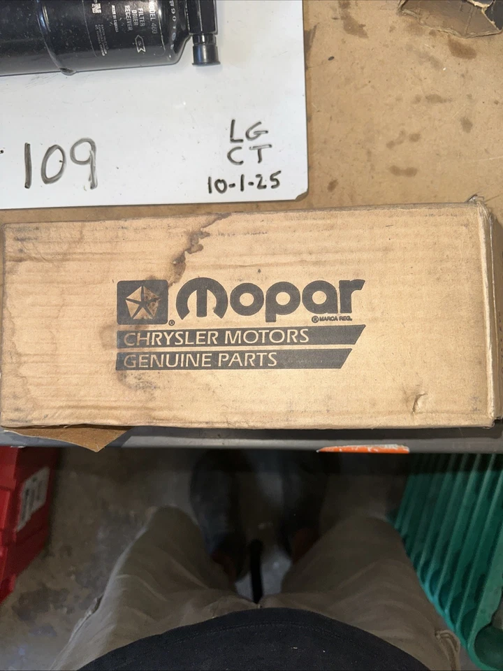 Receptor secador EATON MODELO 460 AC para Dodge Charger Magnum St. Regis Chrysler Foto 2 de 4