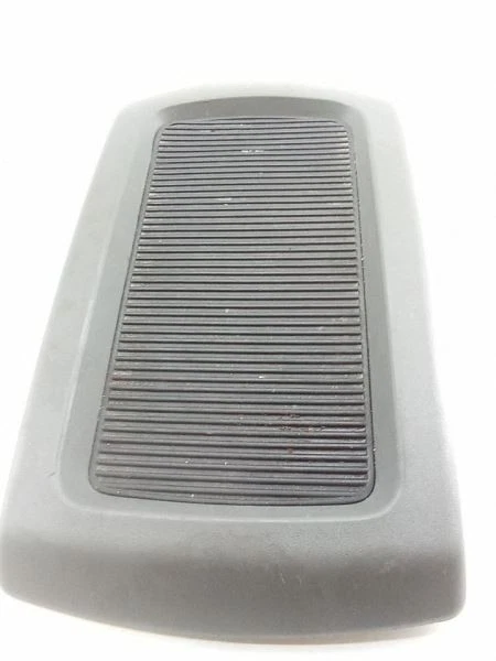 04-07 NISSAN ARMADA TITAN REAR CENTER CONSOLE ARM REST LID OEM USED  - Image 2 of 4