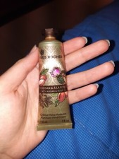 Yves Rocher Moisturizing Shea Butter Scented Moisturizing Argan and Pink Hand...