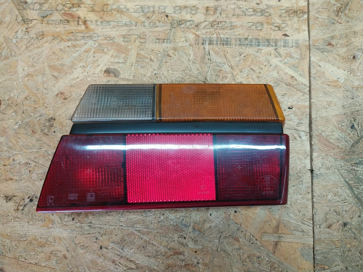 5089 Rückleuchte rechts HELLA VW Passat Typ 32 Bj 1979 komplett 