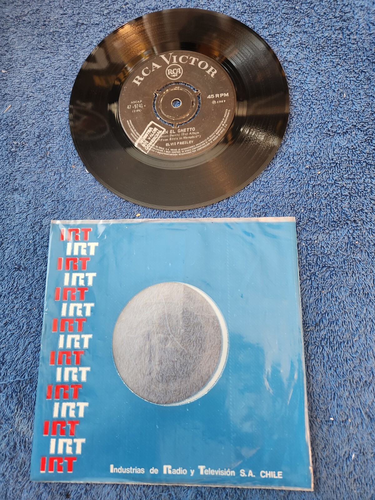 Elvis Presley -- In The Ghetto -- Chile 45 RPM