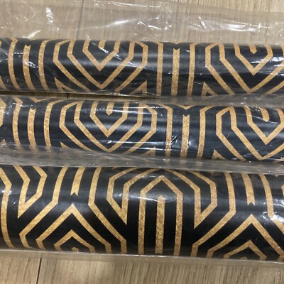 Spoonflower Prepasted  Removable Smooth Wallpaper  3 Rolls  24 x108 