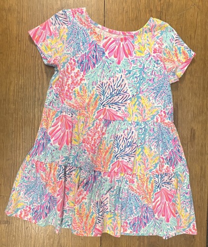 Lilly Pulitzer Girl’s Sz 4 Geanna Swing Lilly Print 3 Tiered Dress - Picture 6 of 7