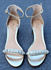 Jewel Badgley Mischka Odonna Champagne Satin Block Heel Sandals w/ Crystals 6 M