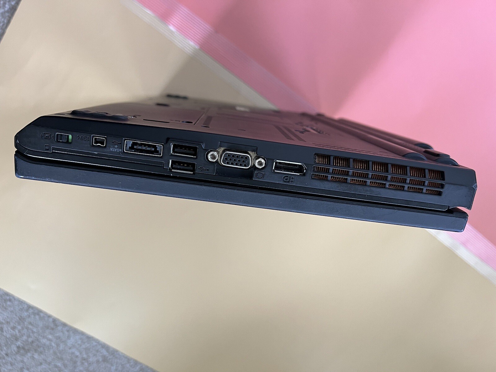 Lenovo ThinkPad T510 Core i5 M520 4GB RAM 320GB WEBCAM BLUETOOTH NVIDIA 1600x900 - Picture 12 of 12