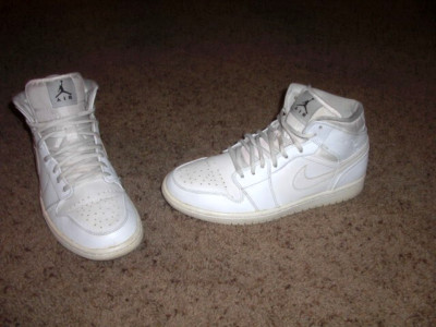 Air Jordan 1 Mid Triple White Sneakers Shoes Men's 10 Nike