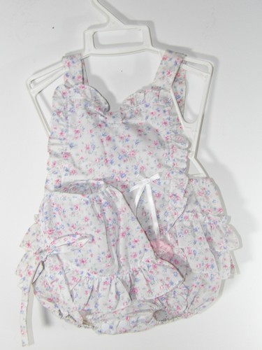 MAYFAIR Flower Print Sunsuit & Bonnet Vintage new with tags - Picture 3 of 6