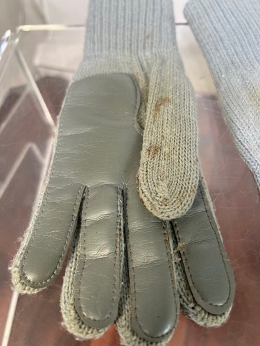 RARE Vintage ALF the Alien Tv Show Gloves 1987 Spots/Marks - Picture 11 of 14