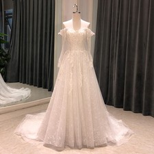 Elegant Off Shoulder Wedding Dresses Long Sleeves Lace Appliques Bridal Gowns