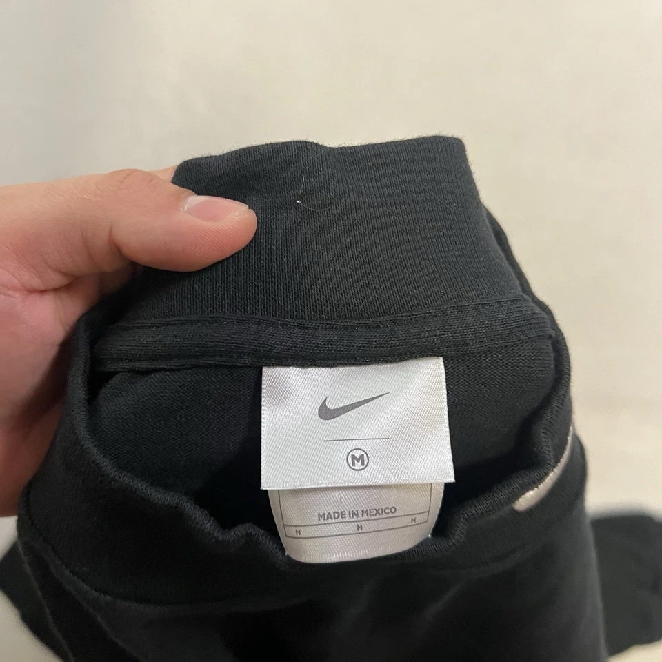 Camiseta De Colección Nike Mock Swoosh Cuello Para Hombre M Negra Manga Larga Etiqueta Plateada Y2K Foto 3 de 4