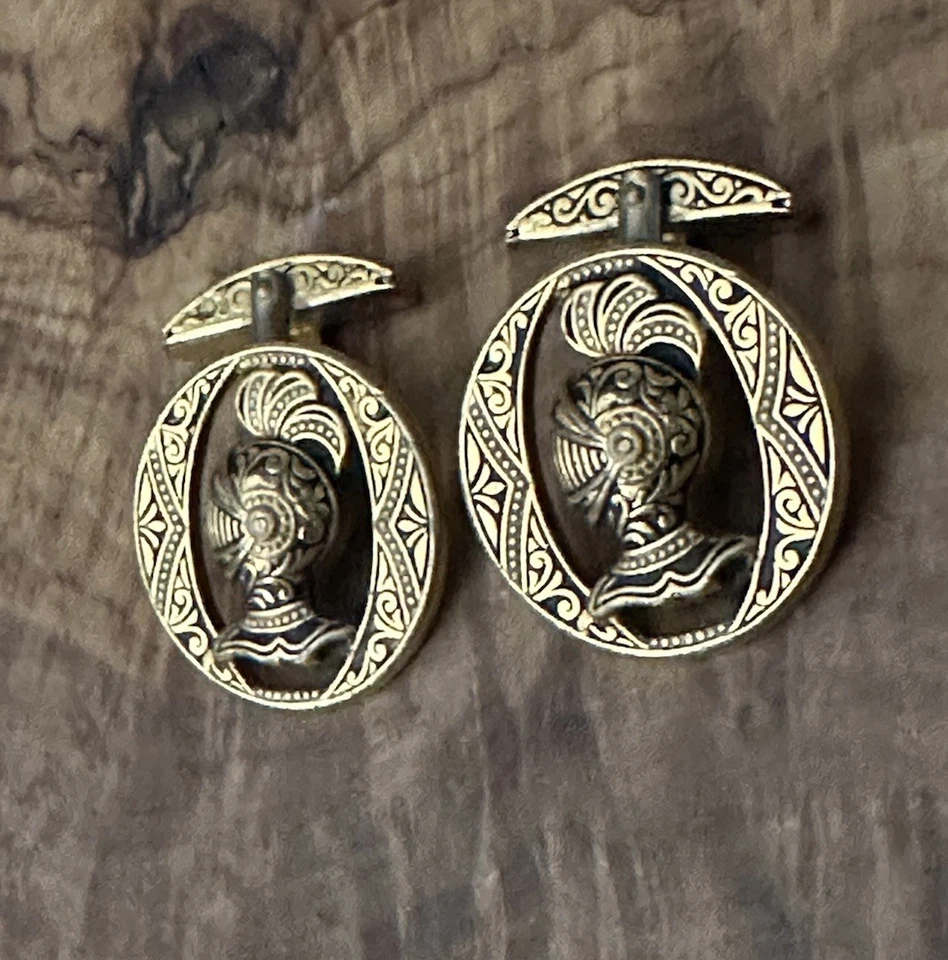 Vintage Medieval Knight Helmet Oval Gold Tone & Black Ornate Cufflinks - Image 2 of 4