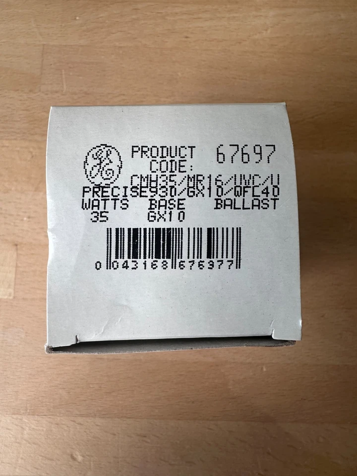 35W GE GX10 Ceramic Metal Halide MR16 CMH UVC 930 WFL 40 deg 67697 - Image 2 of 2