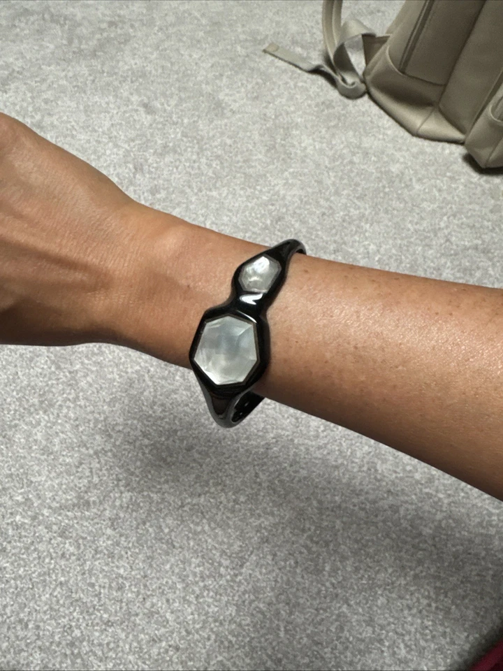 Brazalete Brazalete Resina Ippolita Negro Geométrico Foto 4 de 4