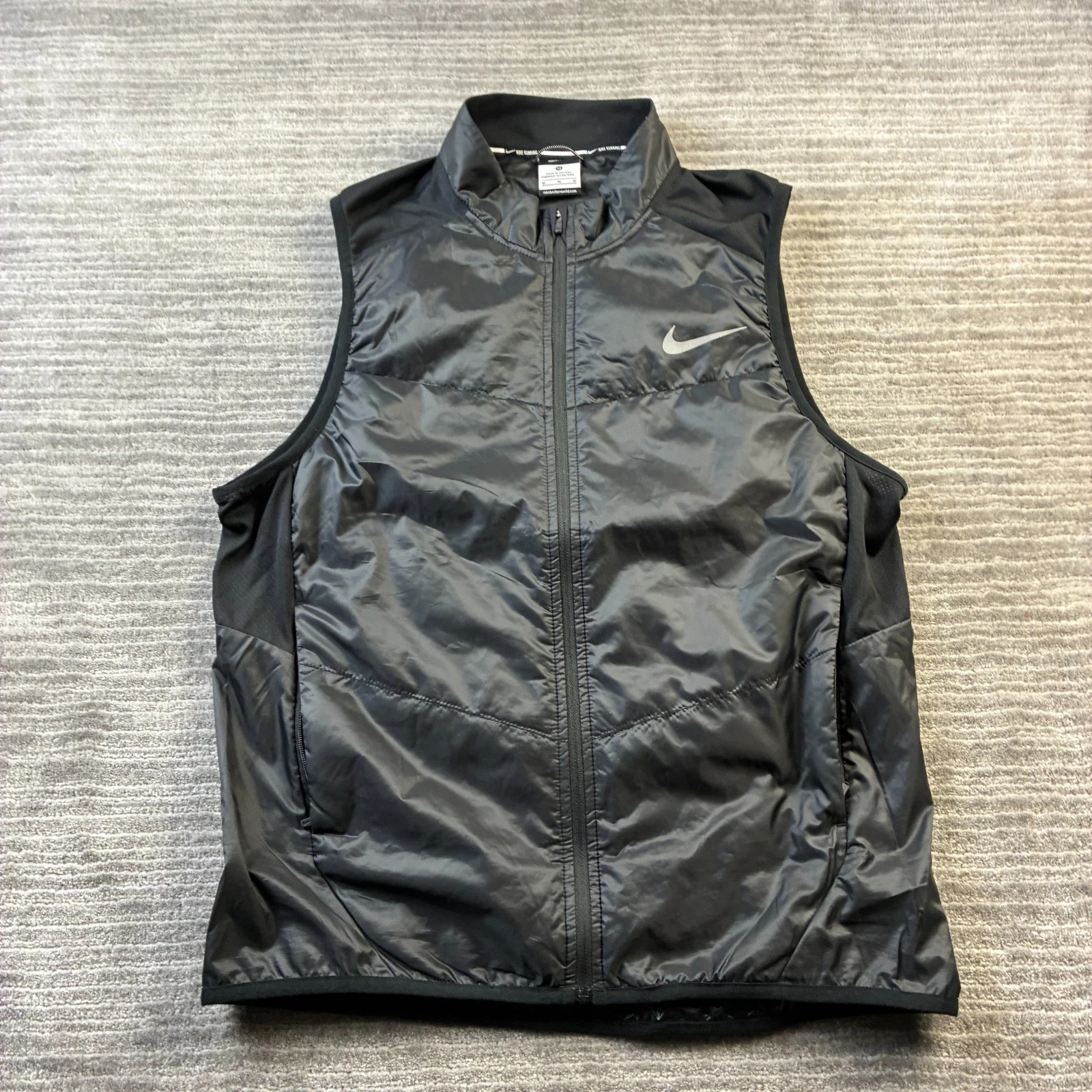 Nike Running Vest Mens Medium Black Zip Lightweight Insulated Polyfill