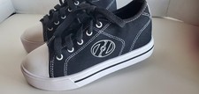 Heelys Classic X2 Youth Size 1 Skate Shoes Roller Sneakers Black/White New 
