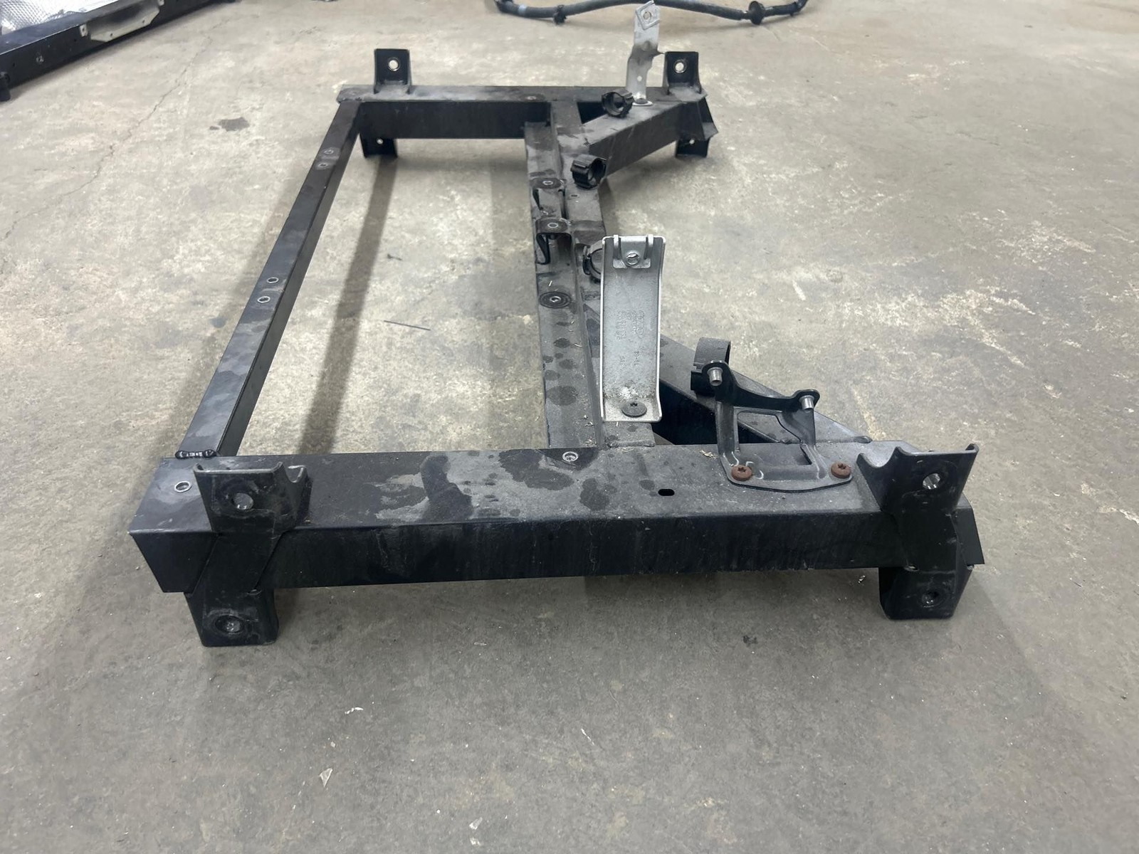 Audi R8 2008-2015 REAR+LOWER Crossmember P/N 420814283A