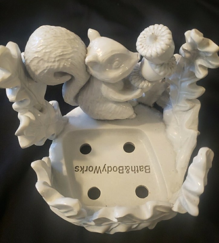 Bath And Body Works Squirrel Holding An Acorn RETIRED Gentle Foaming Soap Holder