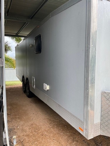 Race Trailer Enclosed Toy Hauler Caravan Self contained Custom Built Carts Bikes - Picture 9 of 10