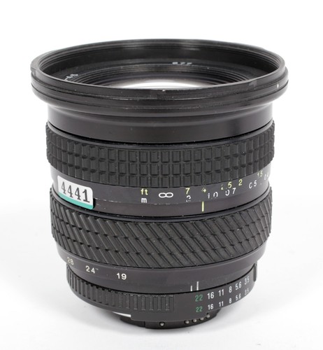 Tokina AF 19-35mm F3.5-4.5 super wide zoom lens for Nikon F mount cameras #4441 - Picture 7 of 8