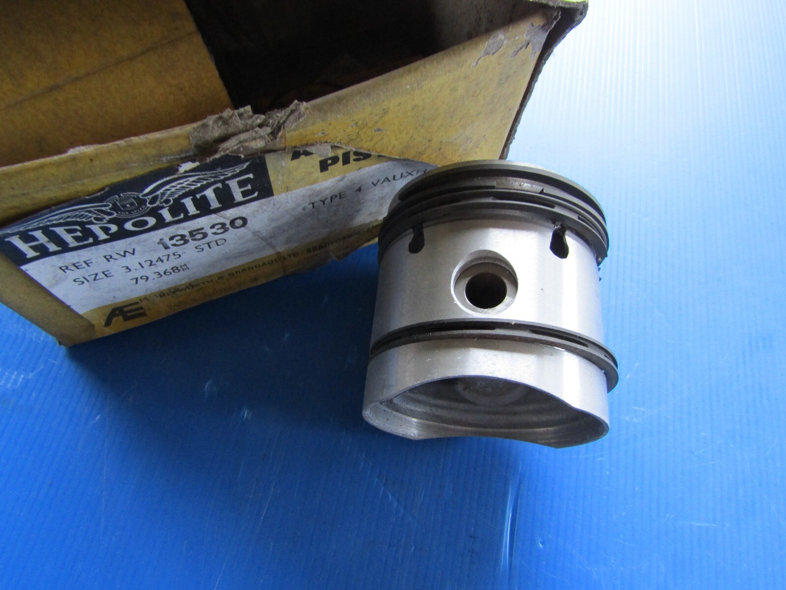 Piston Hepolite en alliage d'origine pour berline Vauxhall Victor